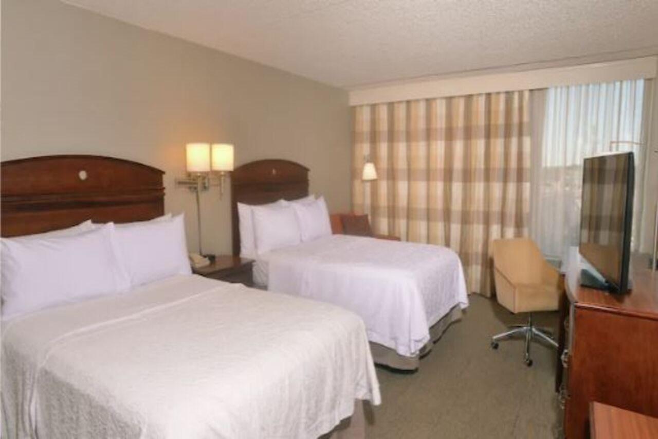 Hampton Inn Springfield-South Exteriér fotografie