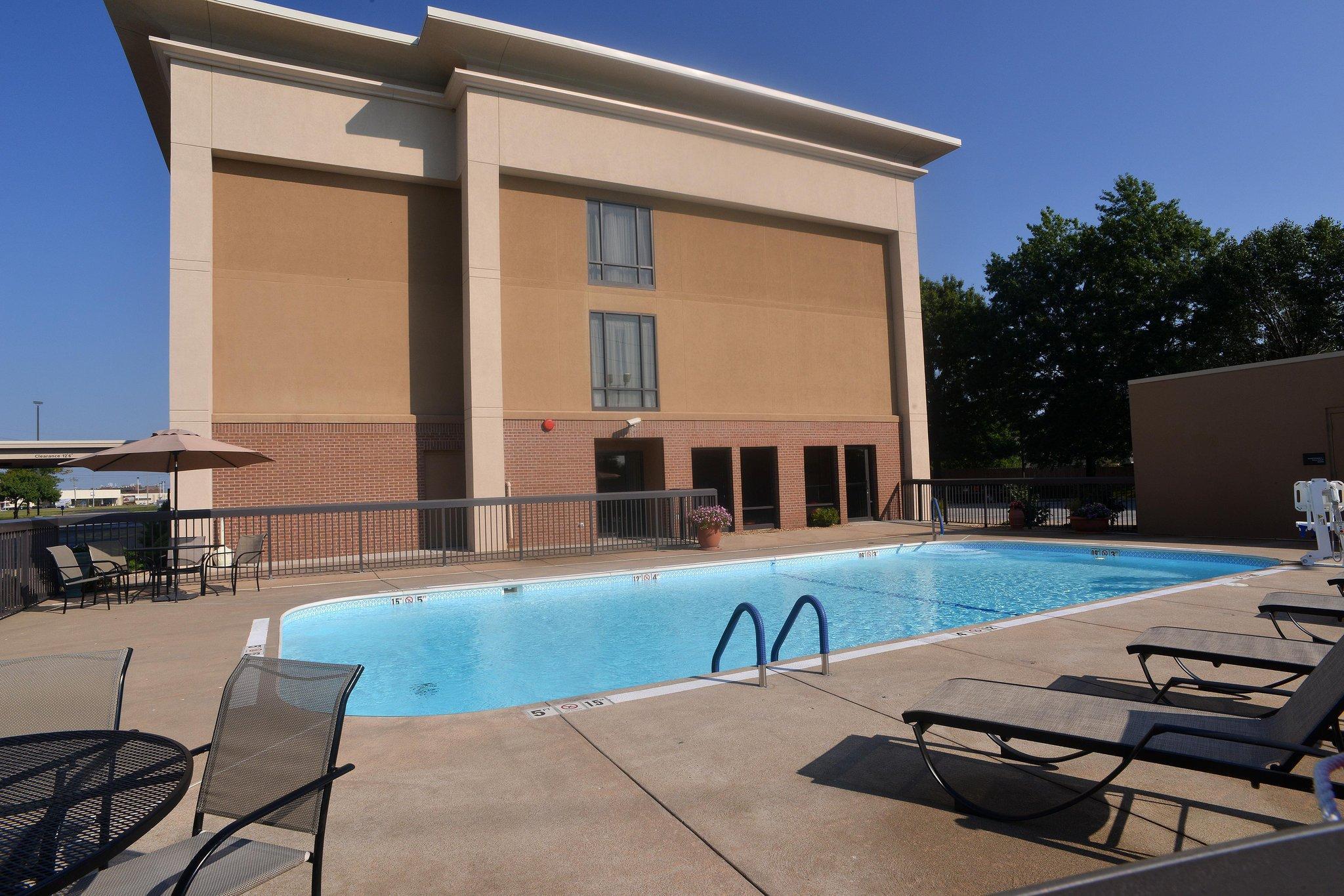 Hampton Inn Springfield-South Exteriér fotografie